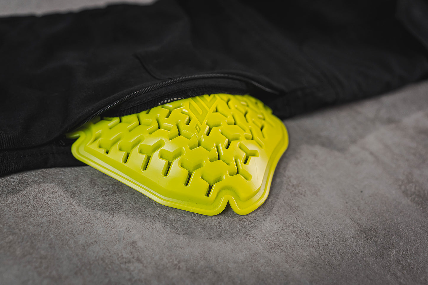 PANTALON SD-PC26 TEIDE CARGO MUJER NEGRO | SKU: SD4502601#